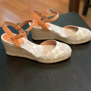 EUC Authentic COACH wedges